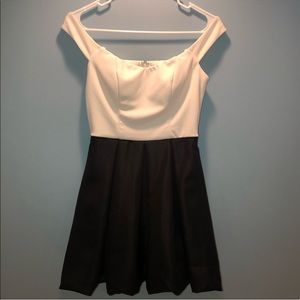 Juniors’ Speechless Off Shoulder Fit & Flare Dress